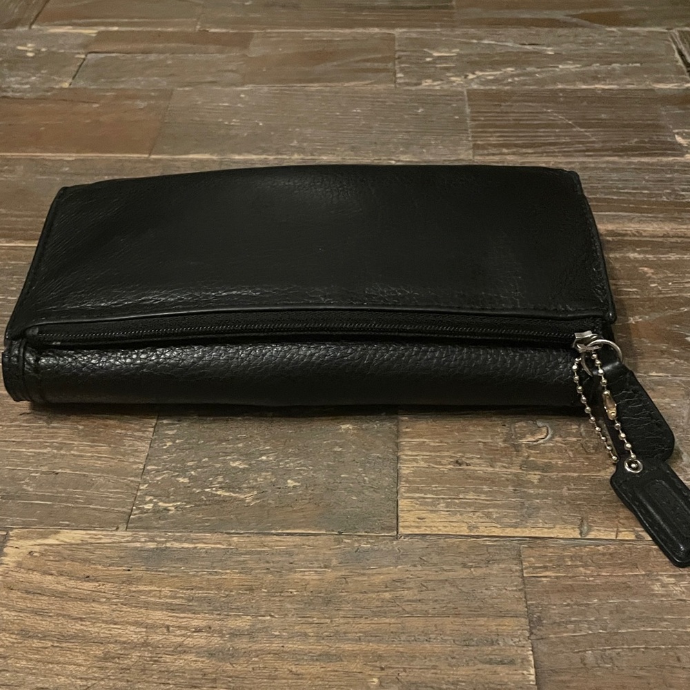 Coach Pebbled Leather Trifold Wallet🖤 - Picture 4 of 14